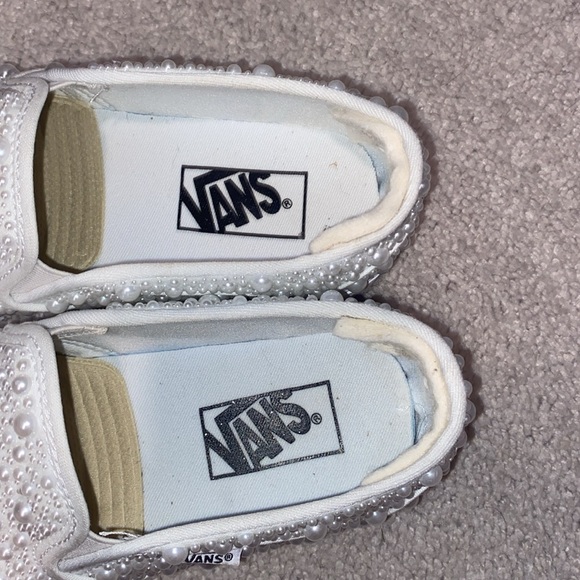 Custom made Pearl Vans - Picture 3 of 5